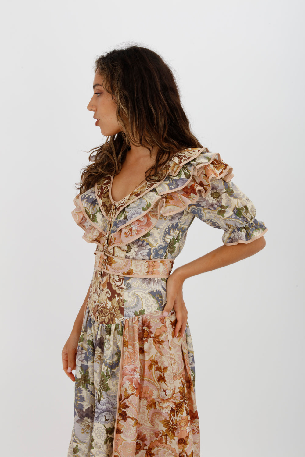 Alèmais Phillipa Ruffle Neck Midi Dress Floral Size 8 - Miranda's